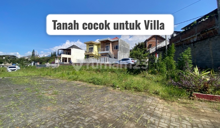 Vacant land for a villa, suitable for investment.