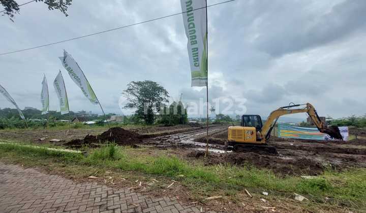 Low Price Land in Malang City SHM Flood-Free Low Price Land in Malang City SHM Flood-Free