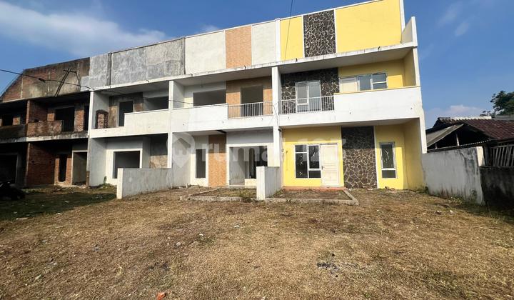 Tanah Poros Jalan 100 m2 SHM Malang Kota, Malang