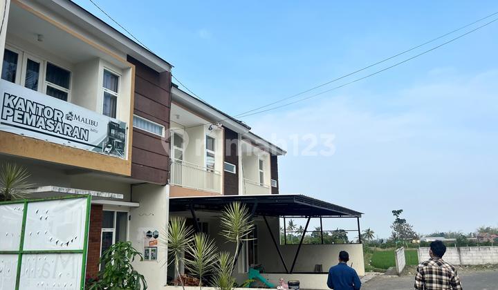 Villa 99 m2 Strategic Suitable For Residence Freehold Certificate Batu, Malang