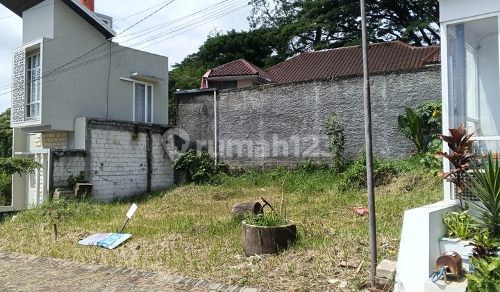 Villa with SHM Fully Furnished Comfortable for Family Living Villa with SHM Fully Furnished Comfortable for Family Living