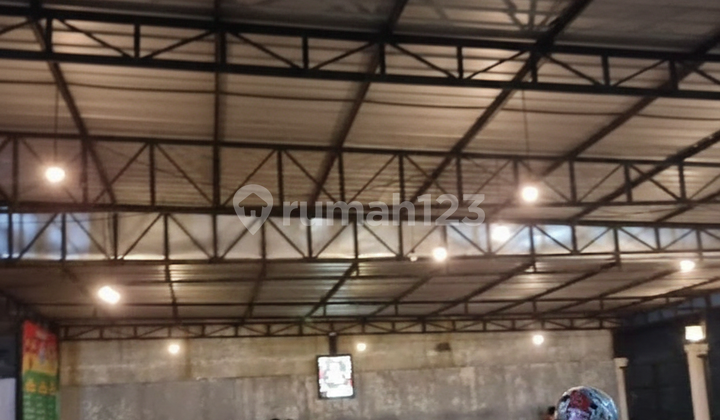 Commercial Space for Sale Near Ums, Laweyan Solo Commercial Space for Sale Near Ums, Laweyan Solo
