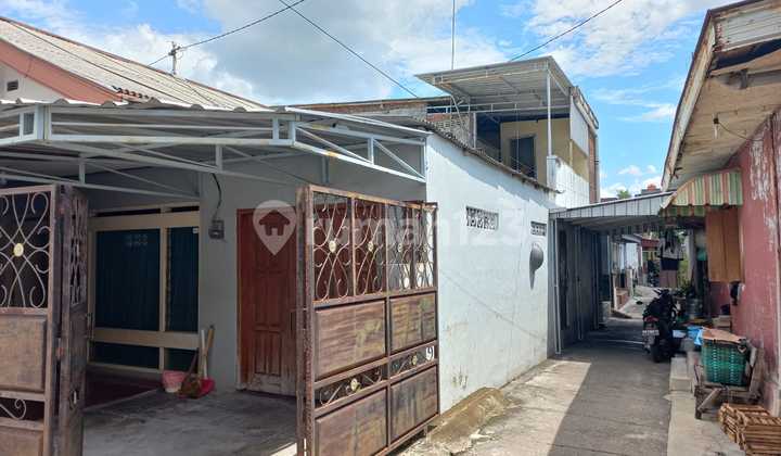 Rumah Strategis Dekat Sma 3 Solo, Gandekan, Jebres Rumah Strategis Dekat Sma 3 Solo, Gandekan, Jebres