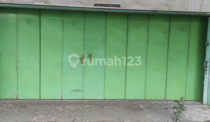 For Rent: Strategic Shop House on Katamso Street, Jebres, Solo 2
