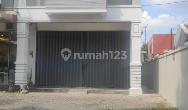 For Rent Strategic Shop House, Veteran Street Solo City