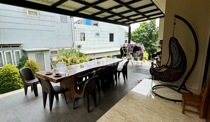 Rumah Cantik 2 Lantai Full Furnished di De latinos BSD City, Tangerang Selatan
