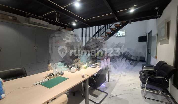Gudang Terdapat Kantor, Musholla dan Mess Karyawan di Jatibening, Bekasi