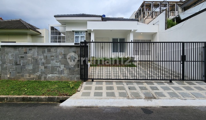 Modern House in a Complex Area Near Pondok Indah, South Jakarta 2