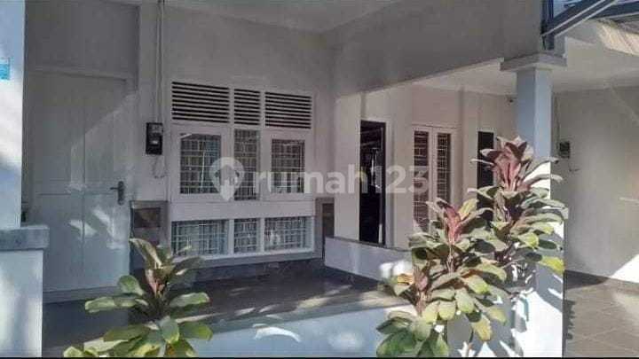 Rumah Mewah, Pusat Kota (Area Jl Taman Siswa)