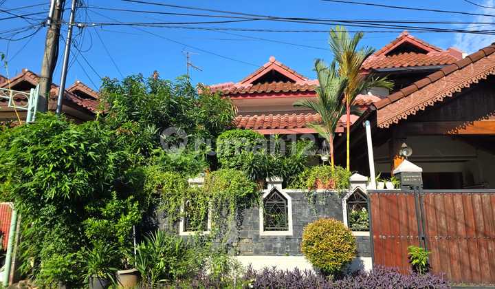Rumah Mewah di Jatiwaringin, Jaktim