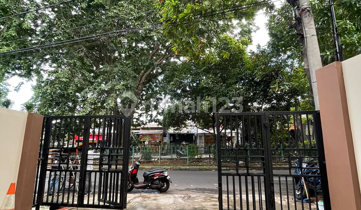 For Sale 2-Storey Shophouse in Depok 2