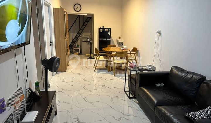 Dijual Rumah Cantik Dibelakang Mkg