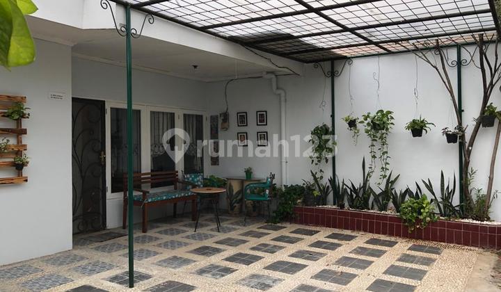 For Rent: House suitable for Office in Kayu Putih