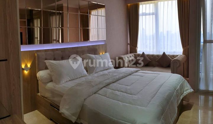 Menteng Park Apartment in Cikini, Central Jakarta - Fully Furnished Studio 2