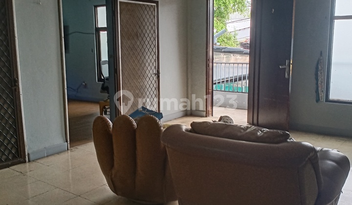 Disewakan Rumah Daerah Senen,Lokasi Strategis,Bebas Banjir 2