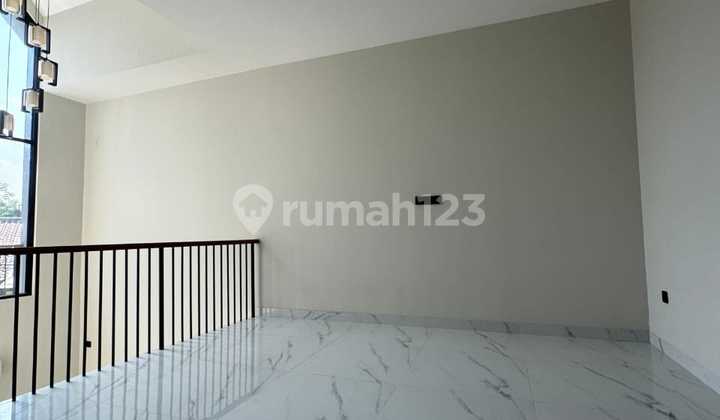 Dijual Brand New Scandinavian di Bsd Griya Loka Tangerang 2