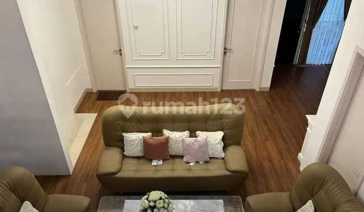For Rent Semi Furnished 3-Story House in Kebayoran Bintaro