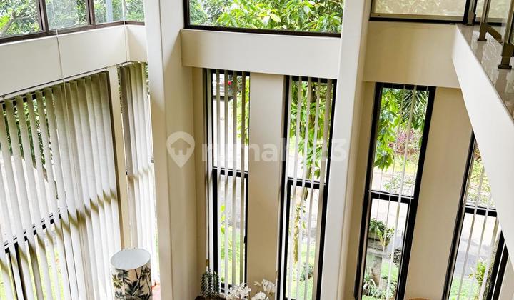 Dijual Rumah Mewah Semi Furnished di The Green, BSD City