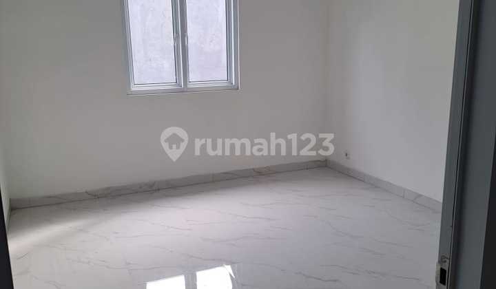 Disewakan Rumah Unfurnish (Kosongan) 2 Lantai di Puri Bintaro 2