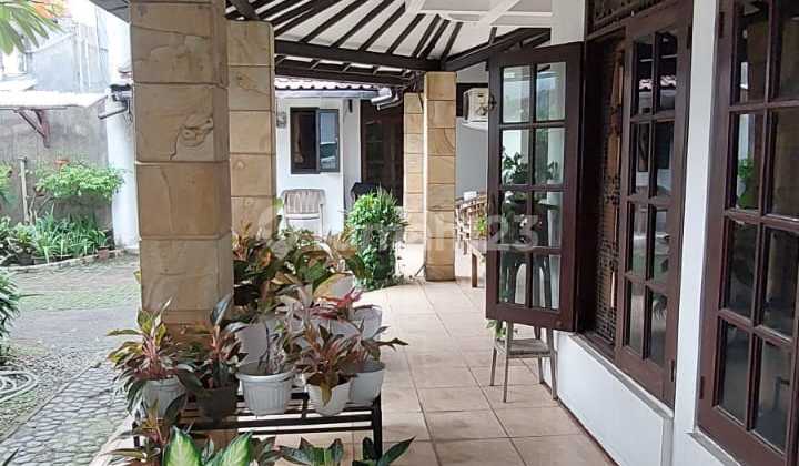 Dijual Cepat Rumah Besar di Pancoran Jaksel Dijual Cepat Rumah Besar di Pancoran Jaksel