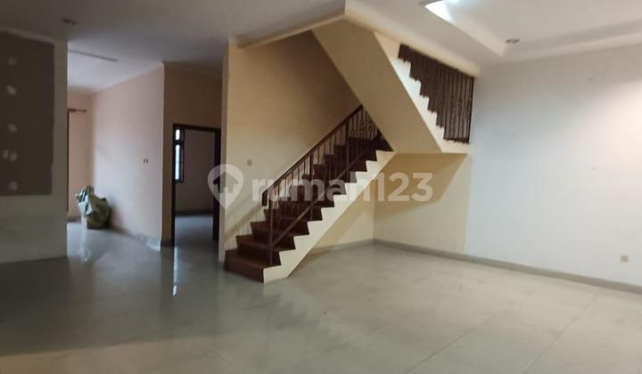 Price Drop!!! 2-Storey House for Sale in Sunter Bagus Complex, Neat and Tidy