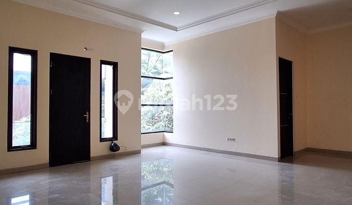 Hot Deal!!! Jual Rumah Baru 2,5 LT di Komplek Kelapa Gading