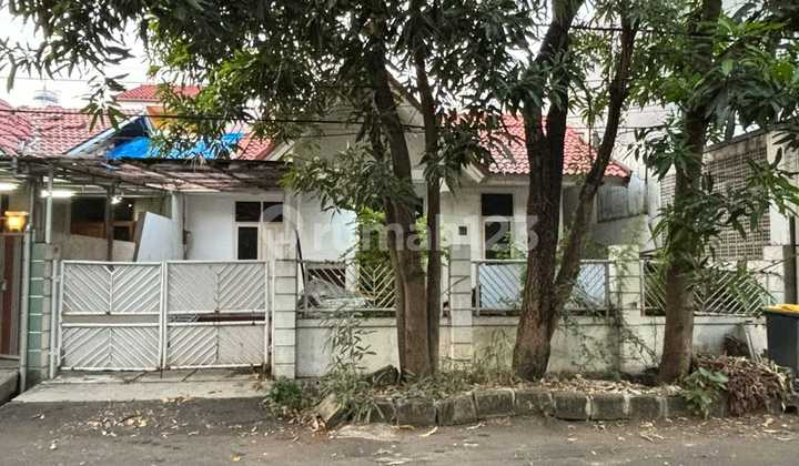 Jual Rumah Standar Di Komplek Pulogebang Strategis & Bebas Banjir Jual Rumah Standar Di Komplek Pulogebang Strategis & Bebas Banjir