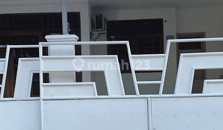 Sewa Rumah Di Kelapa Gading 1.5 Lantai Ukrn. 7x15 Bagus Strategis