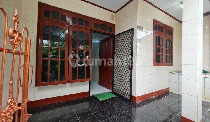Dijual Cepat!!! Rumah 2 Lt Di Bekasi Timur Shm Siap Huni Bagus 2