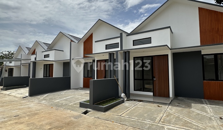 Rumah Dekat Gerbang Tol Dan Stasiun Krl  2