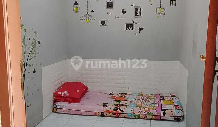 Green Leaf Boarding House in Walikota Complex, Kelapa Gading