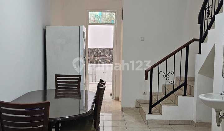 Rumah 2 Lantai Gading Arcadia Siap Huni Lokasi Strategis