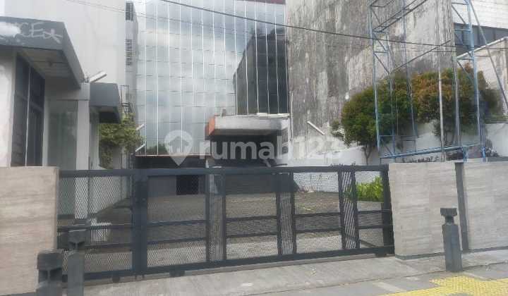 4-Storey Building in Kramat, Central Jakarta, Strategic Location