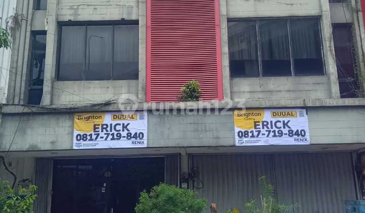 3-Storey Shop House on Kelapa Gading Boulevard, Strategic Location