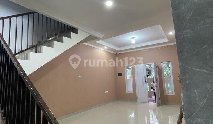 Rumah Cantik 2 Lantai Di Imperial Gading