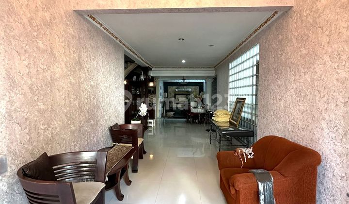 Beautiful 2-Story Ready-to-Occupy House in Bintaro Sector 3 Camar Bintaro