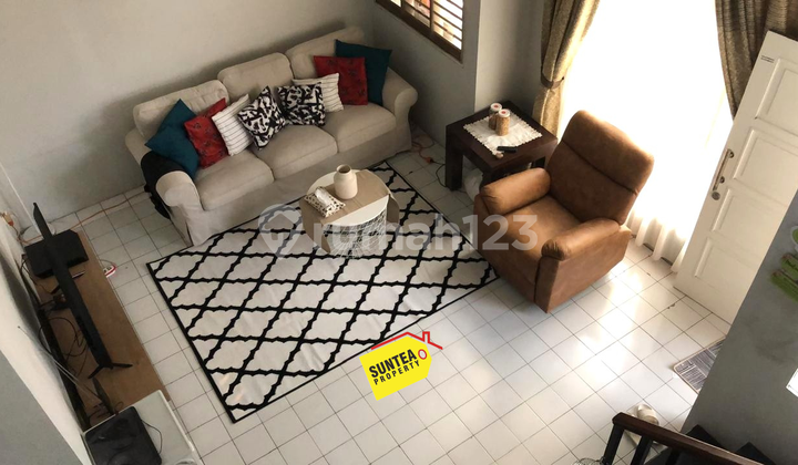 Bintaro Sector 2 Homie House Well-Maintained and Ready to Occupy Swiftlet Parakeet Park.