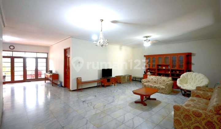 Rumah Homie di Lokasi hanya Strategis Dekat MRT Mall Pondok Indah 2