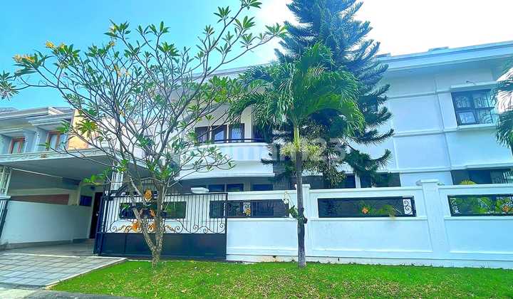 Rumah Mewah Taman Puri Bintaro Dengan Swimming Pool Kebayoran