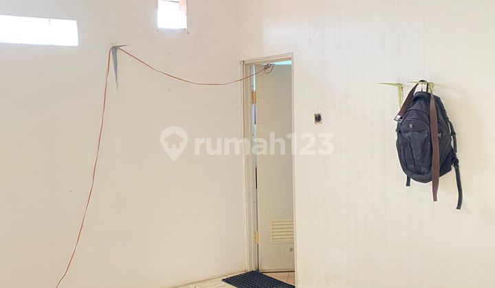 Rumah Usaha Pinggir Jalan Raya dekat Bintaro Plaza Sektor 3 2