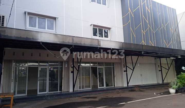 Three-Story Shophouse in Radio Dalam, Pondok Indah, Strategic Location 1