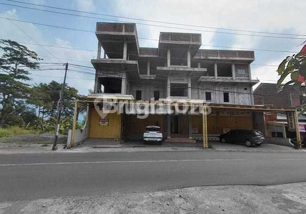 3-Storey Premium Ruko Ready for Business in Ungaran, Near Hospital & Campus, Rent East Ungaran Ruko - Semarang 3-Storey Premium Ruko Ready for Business in Ungaran, Near Hospital & Campus, Rent East Ungaran Ruko - Semarang