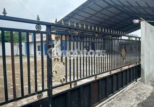 Gudang Premium 1200m² + Kantor & Mess Dekat Exit Tol Boyolalisewa Gudang Gudang Premium 1200m² + Kantor & Mess Dekat Exit Tol Boyolalisewa Gudang