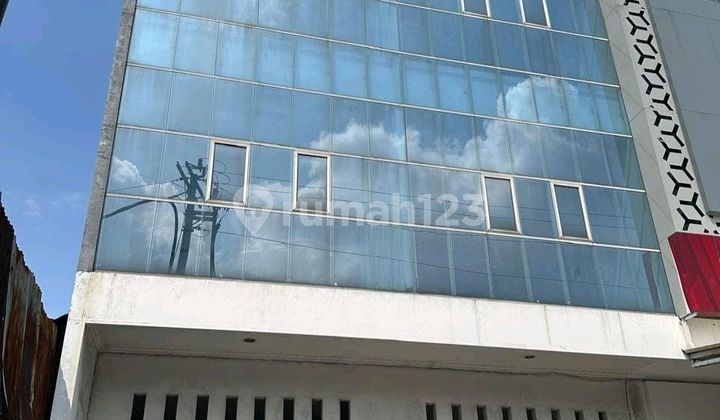 Disewakan Ruko Tengah Kota 1
