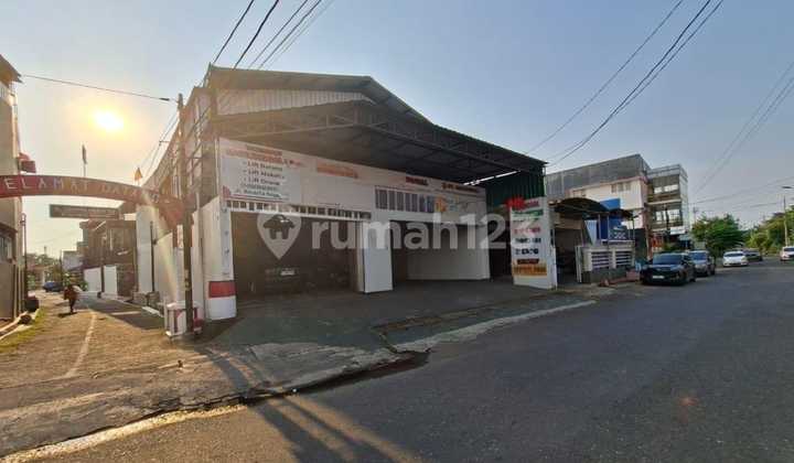 Warehouse For Sale In The City Center 1