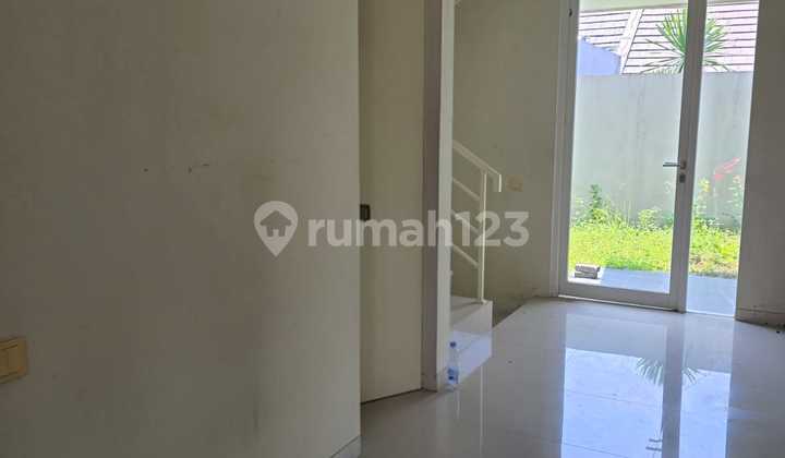 For Rent Green Stone House 2