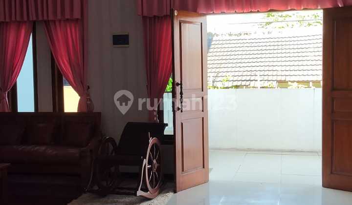 Dijual Rumah Cantik Dekat dengan Pusat Kuliner 1