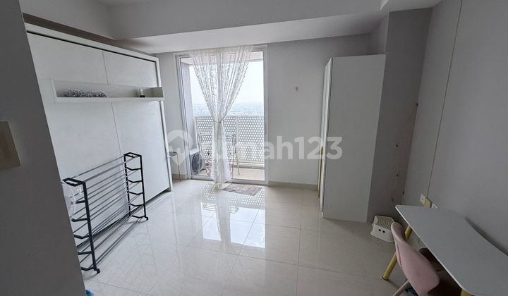 Apartemen West Vista Jakarta Barat – Studio 30m² Semi Furnished Lantai 36 View Kota, Bisa Jual / Sewa