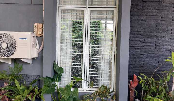 Rumah Hook 120m² Di Puri Primacom Residence - Siap Huni, 2 Kamar Tidur, Ada Garasi & Taman  2