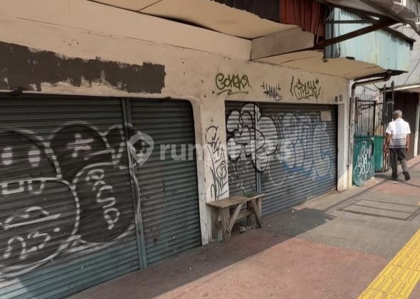 Dijual Rumah Pinggir Jalan Raya Tubagus Angke - SHM, di Bawah NJOP